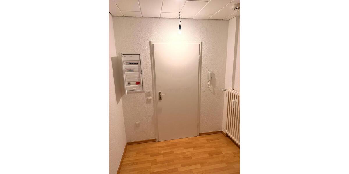 Wunderschöne, frisch renovierte Souterrain-Wohnung in Top-Lage 2 zimmer