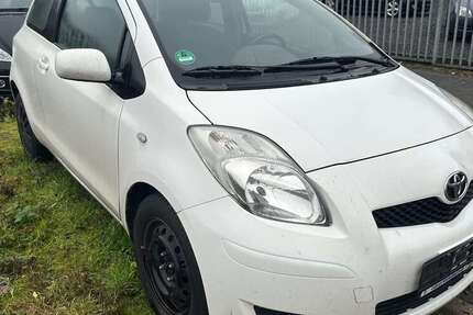 Toyota Yaris 399.000 km 650 &euro; Dorsten 46282