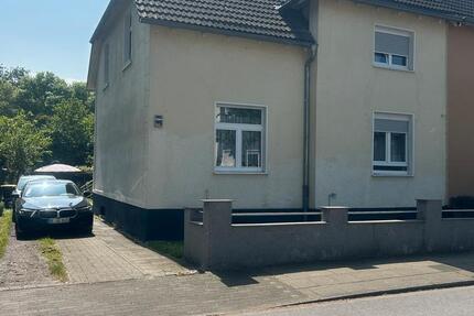 Haus mit Garten4 -5 Personen geeignet.&&&!!!