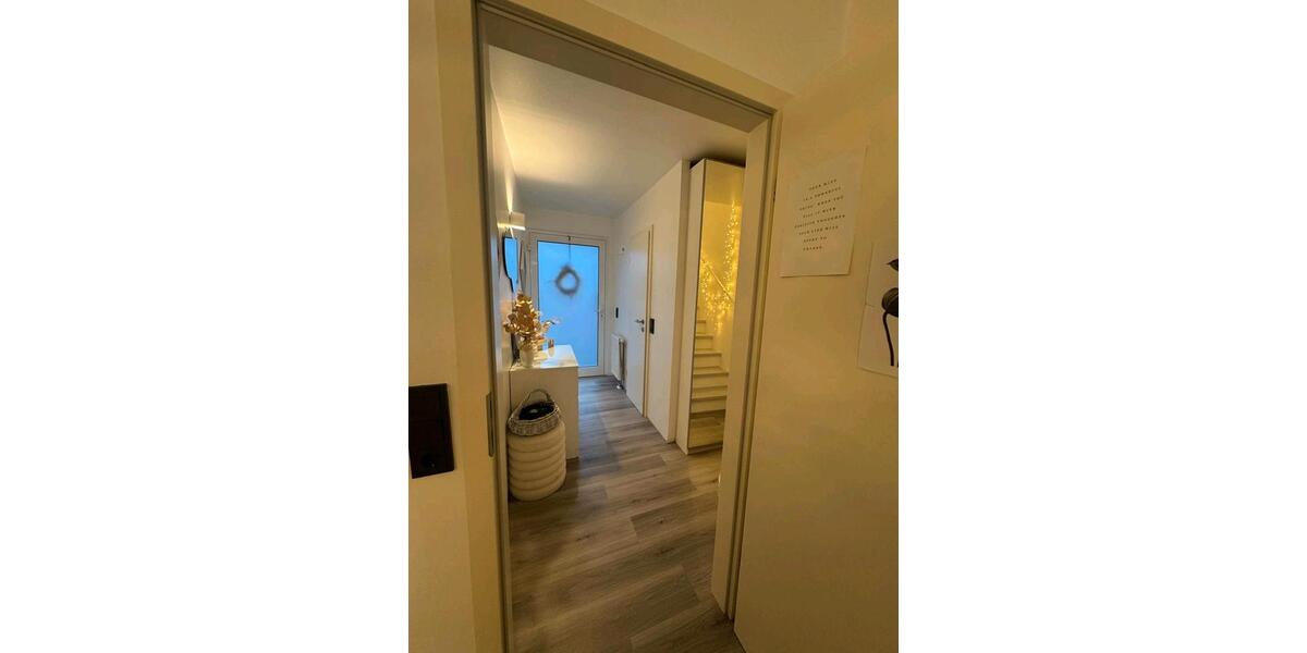 FAMILIENTRAUM – MODERNES REIHENHAUS PROVISIONSFREI TOP LAGE 3 zimmer