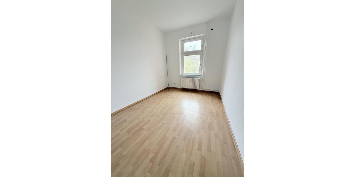Erdgeschoßwohnung Essen Stadtbezirk VII - 3 Zimmer, 87 m&sup2;, 870&euro; | Angebot:25430676