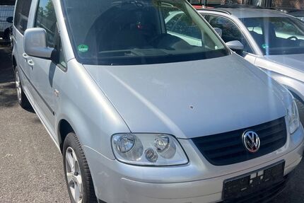 VW Caddy 63.000 km 7.999 &euro; Recklinghausen 45663