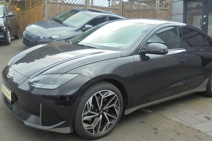 Hyundai IONIQ 6 3.000 km 39.900 € Radevormwald 42477