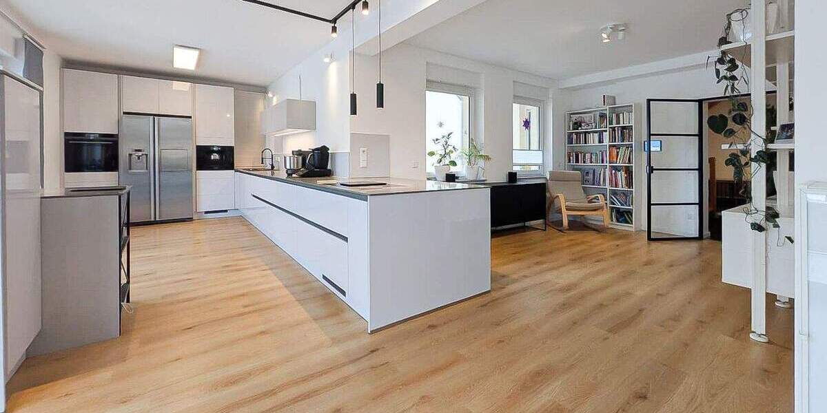 Etagenwohnung Bochum Gerthe - 7 Zimmer, 172 m&sup2;, 400.000&euro; | Angebot:24820654
