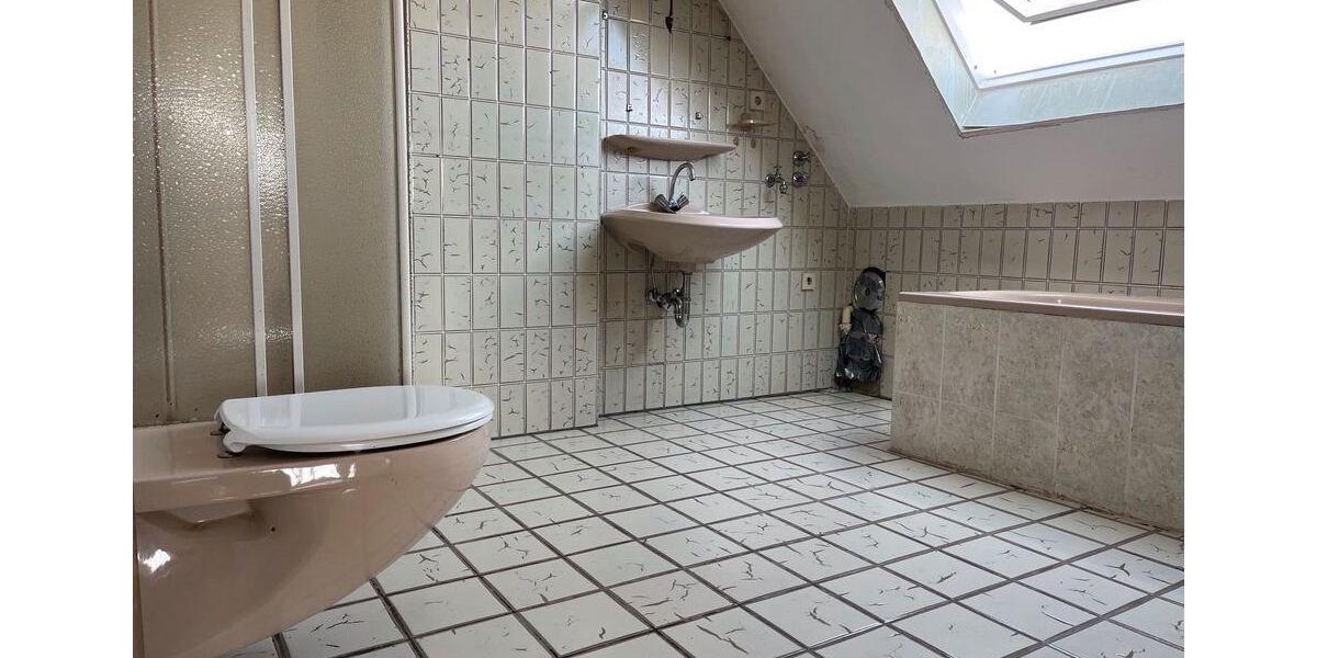 Dachgeschoßwohnung Dortmund Hörde - 1.5 Zimmer, 43 m&sup2;, 125.000&euro; | Angebot:25287062