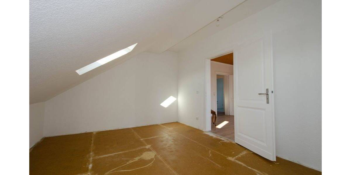 Etagenwohnung Wuppertal Elberfeld - 3 Zimmer, 85 m&sup2;, 650&euro; | Angebot:25687024