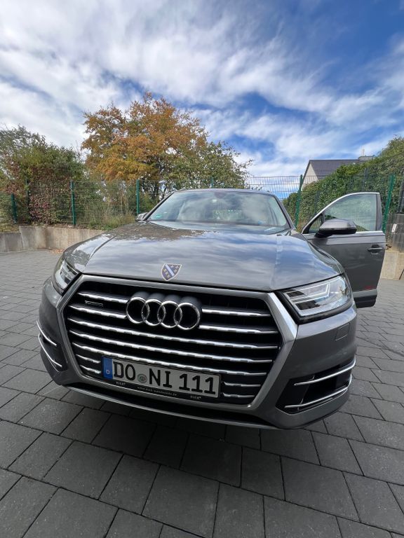 Audi Q7 152.000 km 31.500 € Dortmund 44289
