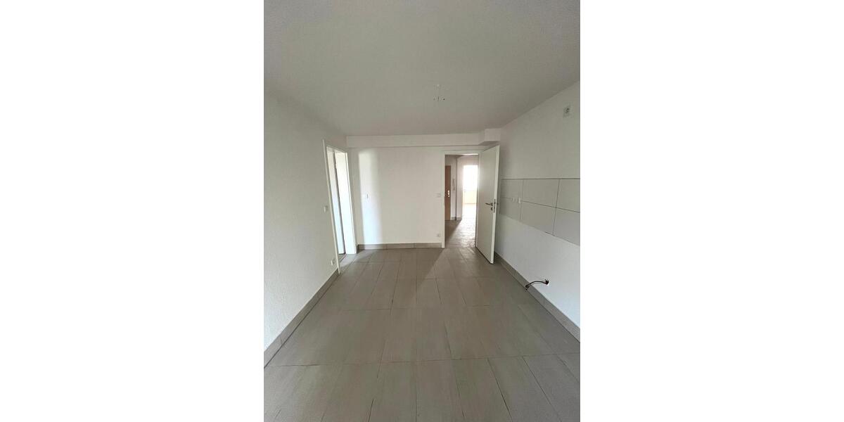 Sanierte 3,5-Zi.-Wohnung mit XXL-Terrasse in GE-Rotthausen zu vermieten! 3 zimmer