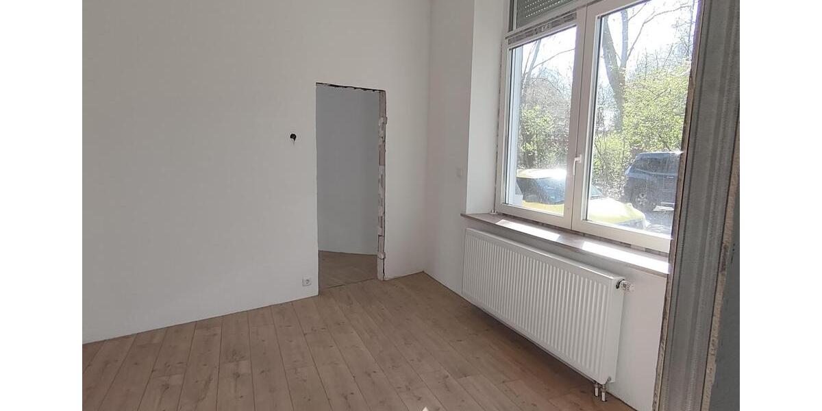 Erdgeschoßwohnung Essen Stadtbezirk VII - 4.5 Zimmer, 165 m&sup2;, 1.600&euro; | Angebot:25757008