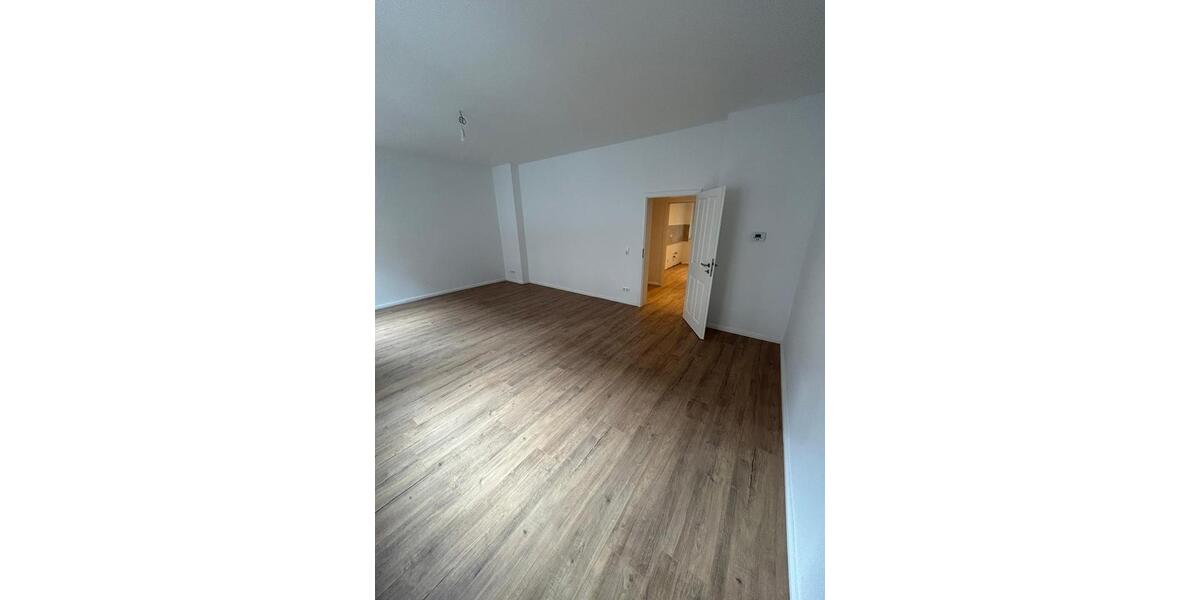 Erdgeschoßwohnung Wuppertal Arrenberg - 2 Zimmer, 68 m&sup2;, 775&euro; | Angebot:25539394