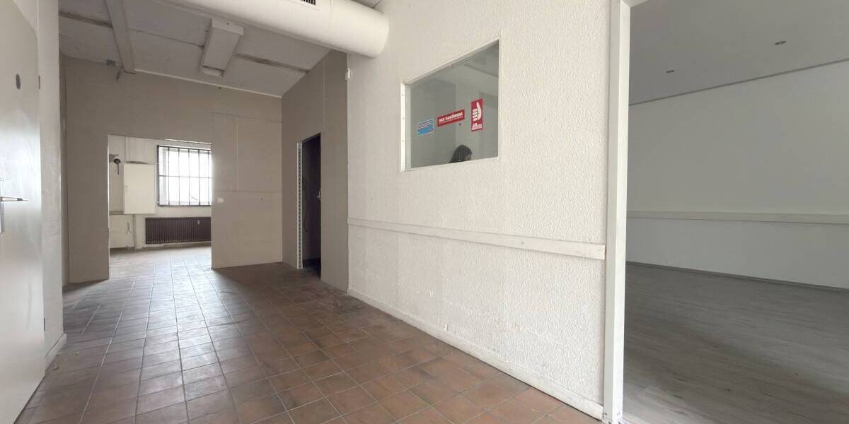 Einfamilienhaus Oberhausen Lirich-Nord - 9 Zimmer, 2.300&euro; | Angebot:26585910