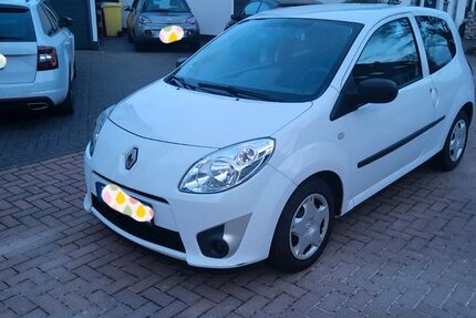 Renault Twingo 129.044 km 2.700 &euro; Oberhausen 46147