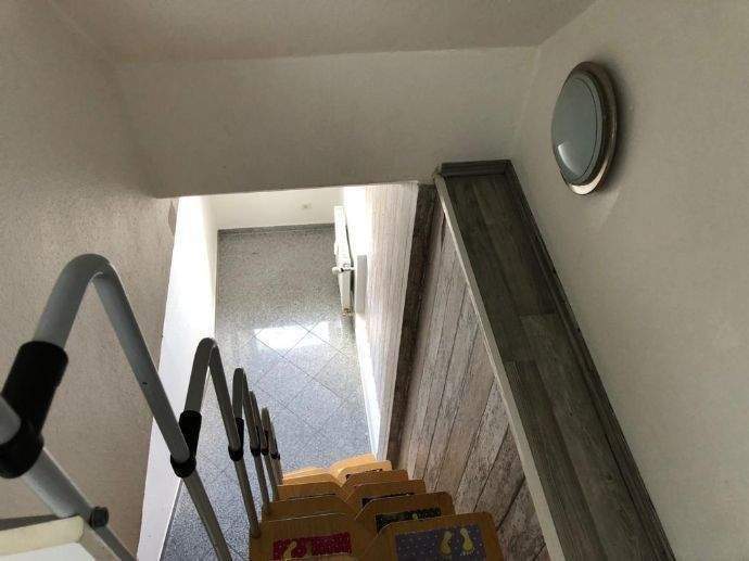 Gut geschnittene Maisonette-Wohnung! XL-Wohnung in GE-Horst im DG sucht Mieter - 4,5 Zi. 85m² im 3.OG 4 zimmer
