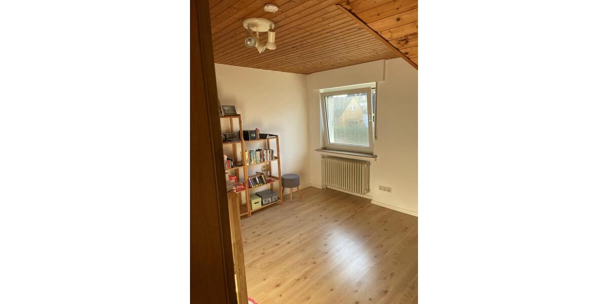 Dachgeschoßwohnung Hagen Hohenlimburg - 4 Zimmer, 79 m&sup2;, 690&euro; | Angebot:25297111
