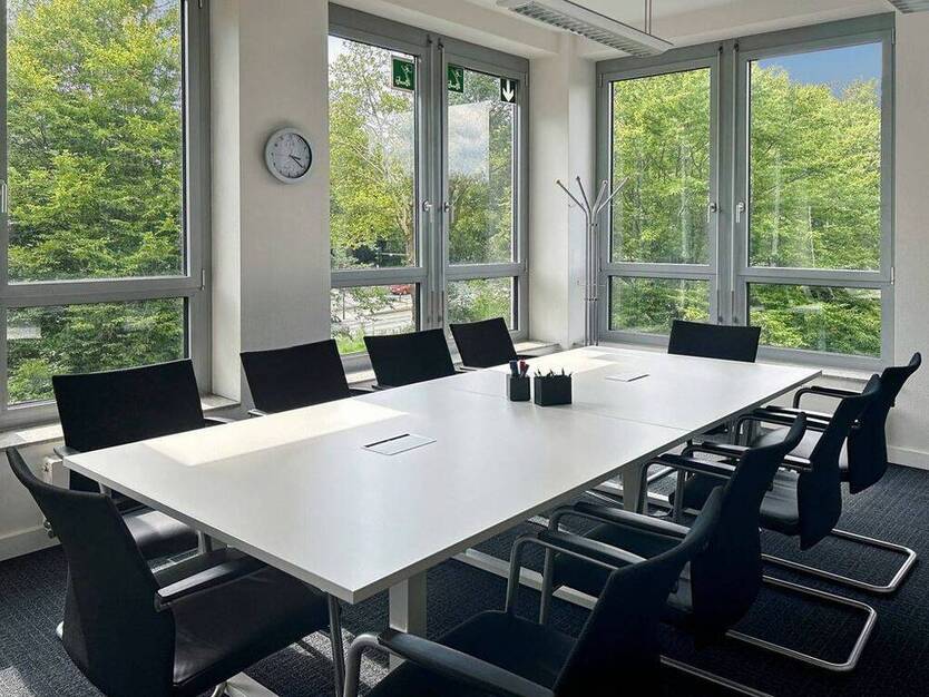 Privater Büroraum für 4 Personen 20 sqm in HQ Ruhrallee