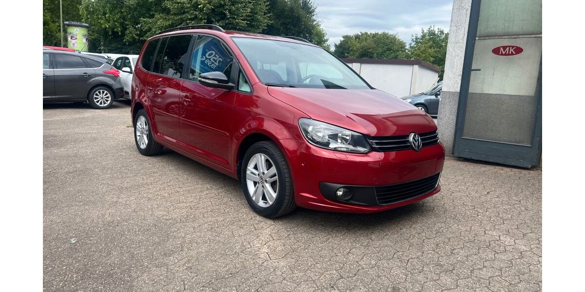 VW Touran 148.000 km 8.980 &euro; Essen 45141