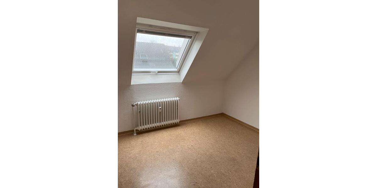 Dachgeschoßwohnung Bochum Günnigfeld - 2 Zimmer, 57 m&sup2;, 770&euro; | Angebot:25173282