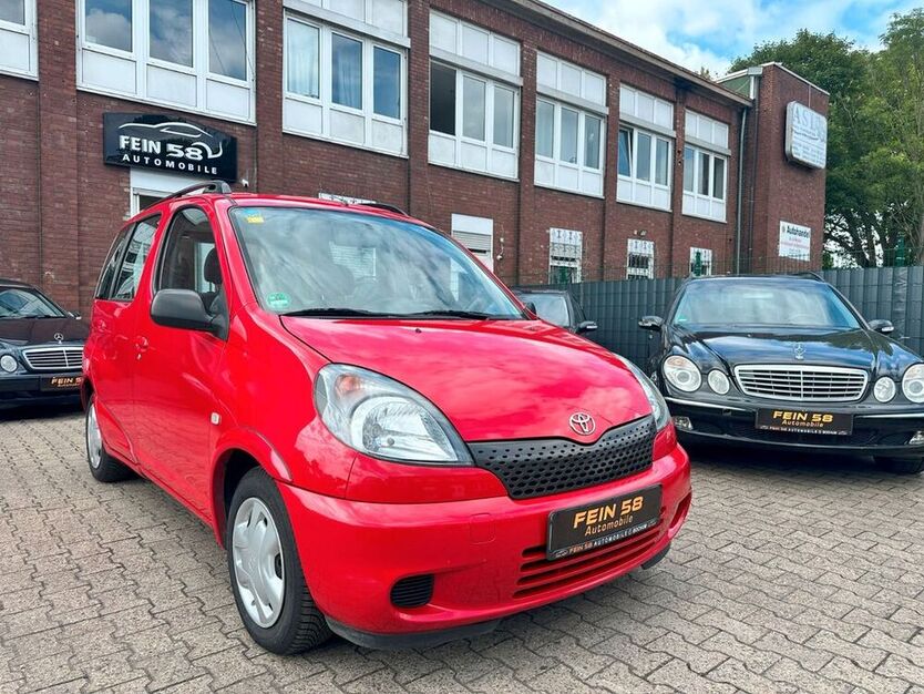 Yaris