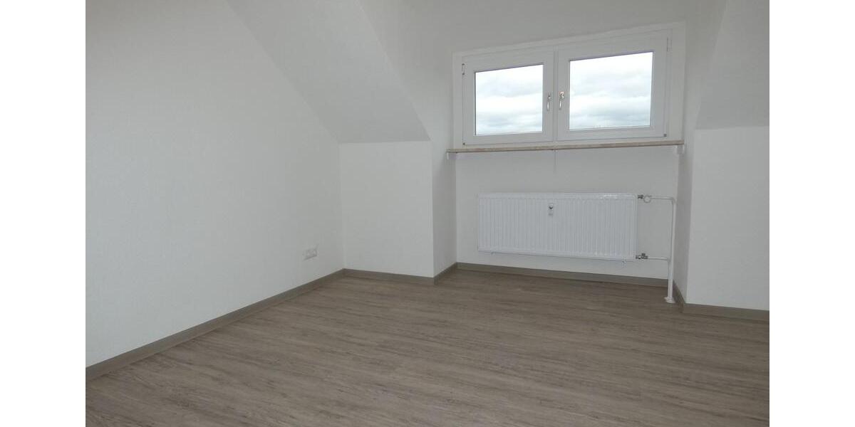 *** Covivio modernisiert für Sie! Charmante EG-Wohnung mit Duschbad! *** 4 zimmer