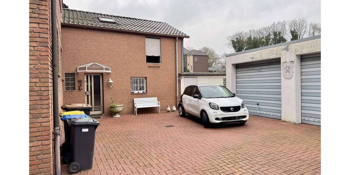 Doppelhaushälfte Recklinghausen Hillerheide - 8 Zimmer, 225 m&sup2;, 345.000&euro; | Angebot:25731462