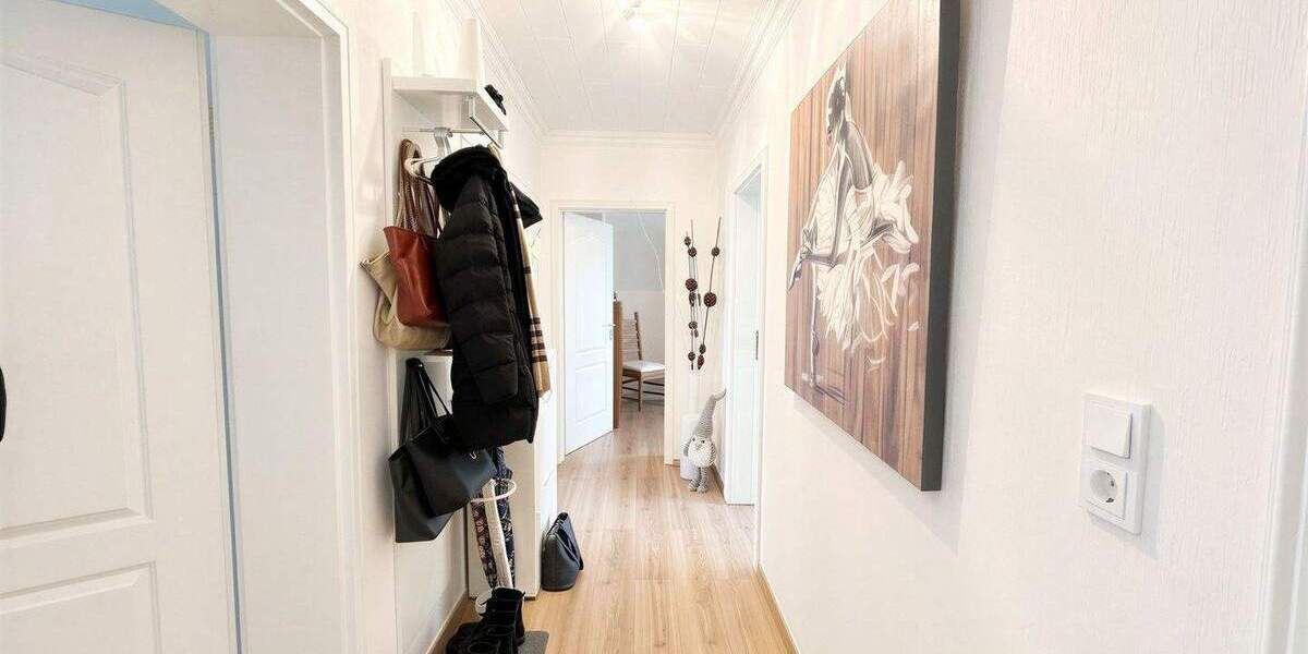 Etagenwohnung Wuppertal Langerfeld - 5 Zimmer, 132 m&sup2;, 289.000&euro; | Angebot:25401705