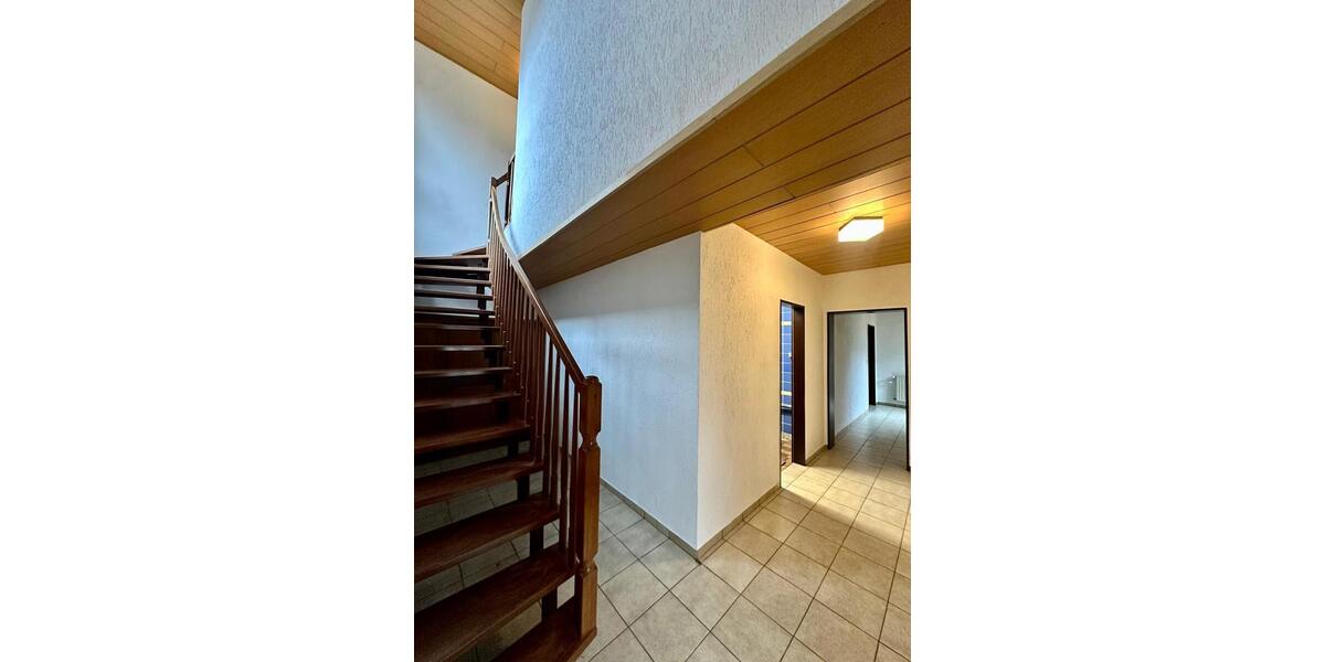 Einfamilienhaus Bochum Bochum-Südwest - 2 Zimmer, 100 m&sup2;, 1.090&euro; | Angebot:25084822