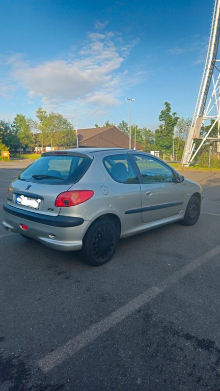 Peugeot 206 150.000 km 999 € Remscheid 42859