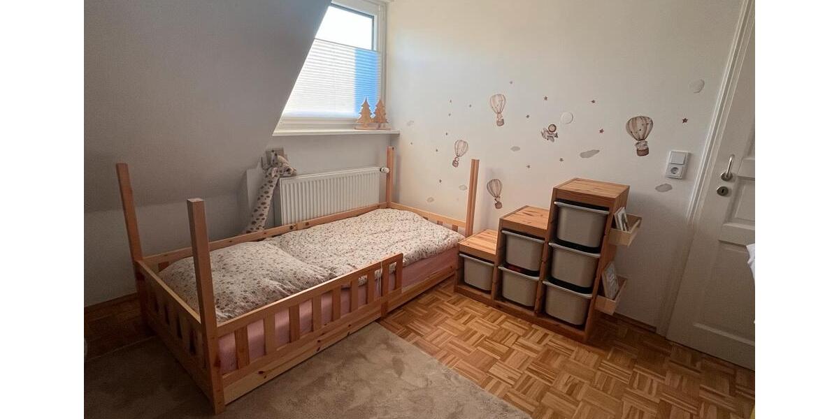 Dachgeschoßwohnung Essen Stadtbezirk IV - 4 Zimmer, 79 m&sup2;, 245.000&euro; | Angebot:25442261