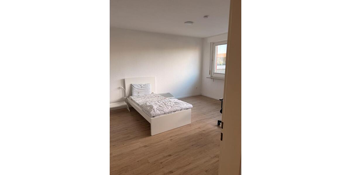 Hochparterre Dortmund Hombruch - 5 Zimmer, 98 m&sup2;, 249.000&euro; | Angebot:27499375