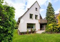 Charmantes Einfamilienhaus mit EinliegerWohnung, Gartenparadies und viel Potenzial - Ideal für Famil