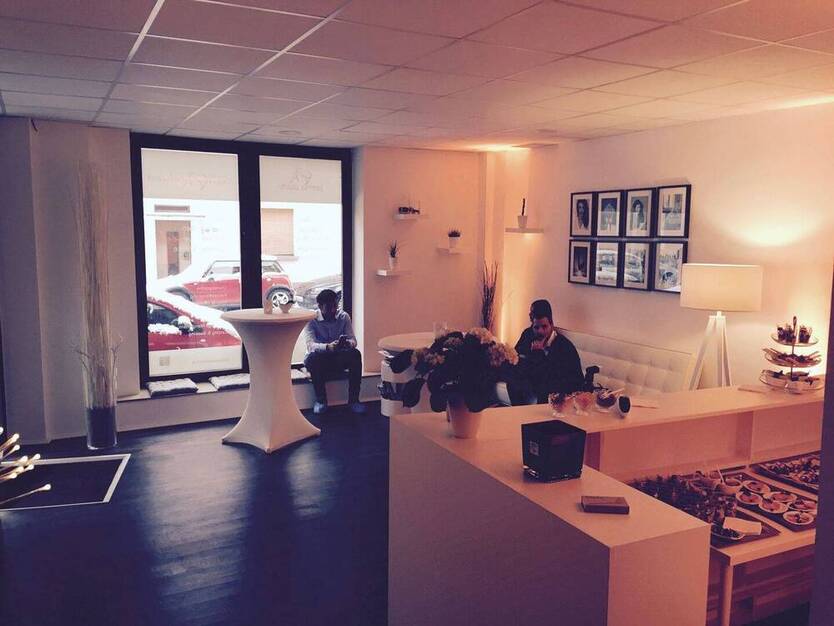 Renoviertes 130qm-Büro fläche mit All-Incl.-Service zu Top-Preis - All-in-Miete