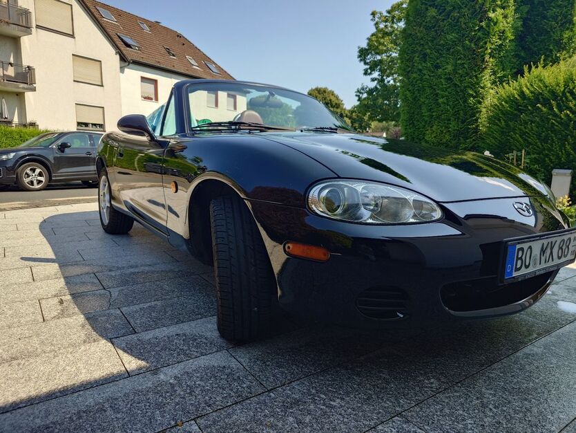 Mazda MX-5 157.000 km 5.900 € Bochum 44797