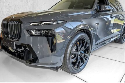 BMW X7 4.990 km 105.029 € Velbert 42549