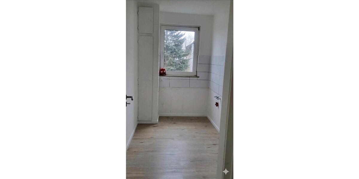 Etagenwohnung Essen Stadtbezirk III - 2.5 Zimmer, 65 m&sup2;, 790&euro; | Angebot:26381644