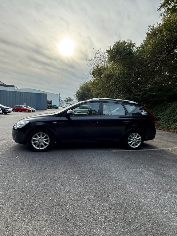Kia ceed / Ceed 122.161 km 2.450 € Velbert 42551