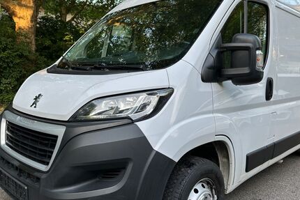 Peugeot Boxer 99.874 km 12.200 € Essen 45276