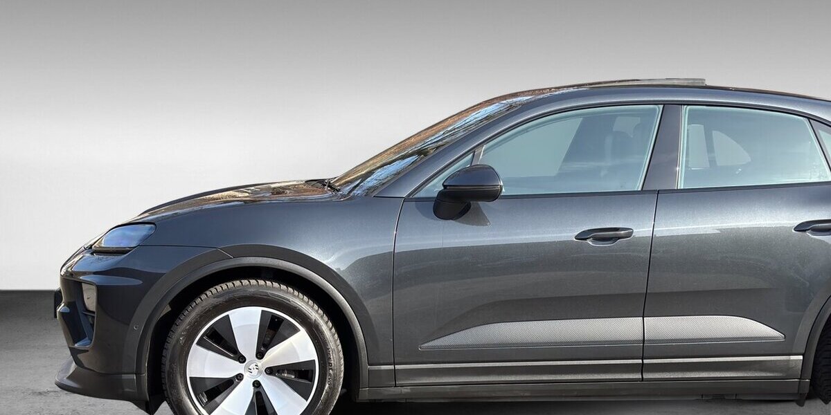 Porsche Macan 4 Bose Pano Volleder 0,25% 23.900 km 75.900 &euro; Wuppertal 42327