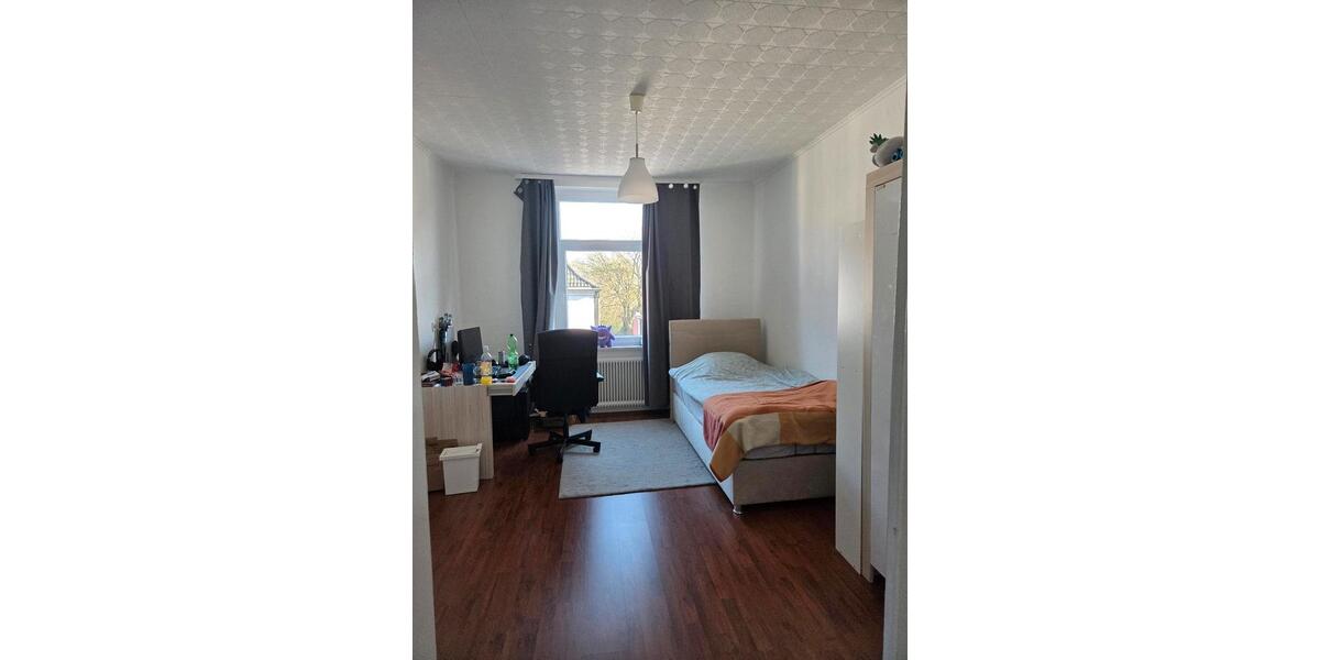 Großzügige Altbauwohnung 3.5 zimmer