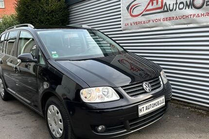 VW Touran 228.000 km 2.699 € Marl 45770
