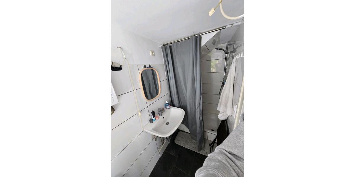 Etagenwohnung Lünen Brambauer - 1 Zimmer, 15 m&sup2;, 260&euro; | Angebot:26382976