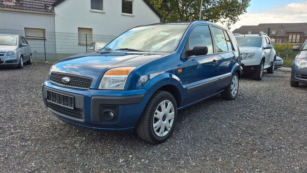 Ford Fusion 79.000 km 3.490 € Duisburg 47198