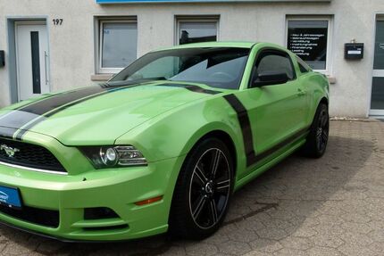 Ford Mustang 106.744 km 22.990 &euro; Bochum 44809