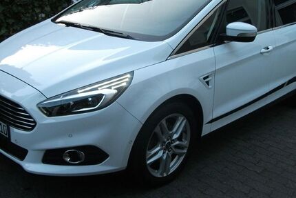 Ford S-Max 171.400 km 9.350 &euro; Recklinghausen OT Stadtmitte 45657