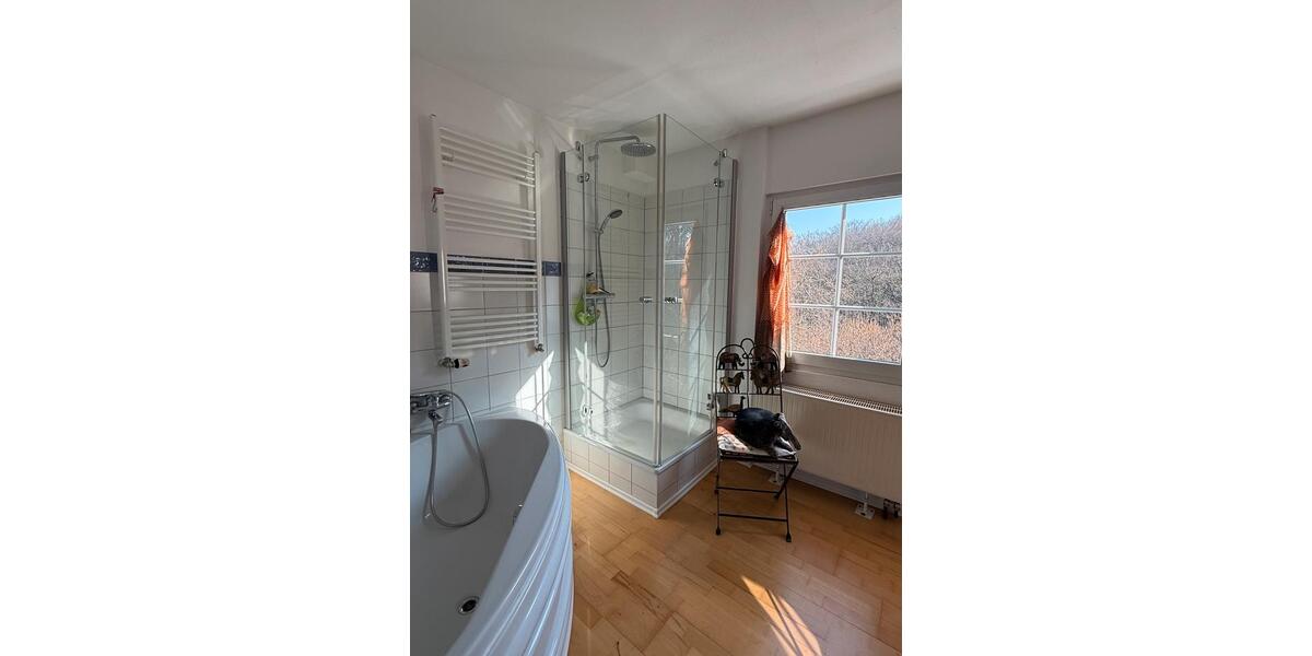 Einfamilienhaus Witten Herbede - 5 Zimmer, 143 m&sup2;, 680.000&euro; | Angebot:25843097