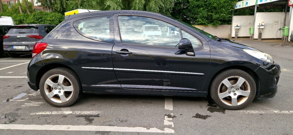 Peugeot 207 166.562 km 1.200 € Essen 45121
