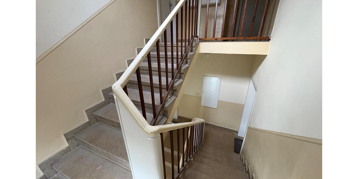 Dachgeschoßwohnung Essen Stadtbezirk III - 1 Zimmer, 29 m&sup2;, 70.000&euro; | Angebot:26445580
