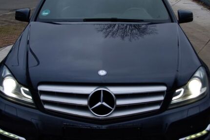 Mercedes-Benz C 250 234.000 km 7.700 &euro; Bottrop 46242