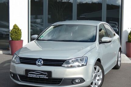 VW Jetta 219.394 km 5.370 € Bochum 44807