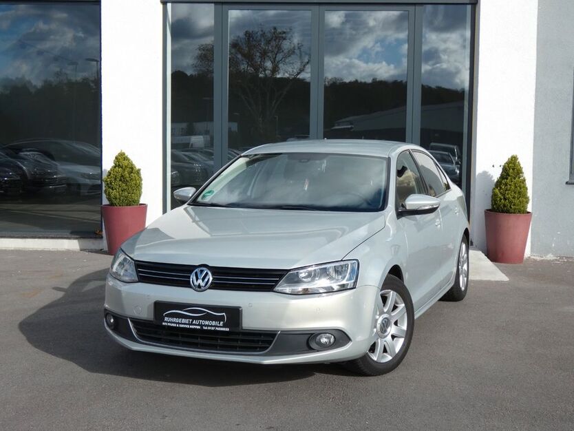 VW Jetta 219.394 km 5.370 € Bochum 44807