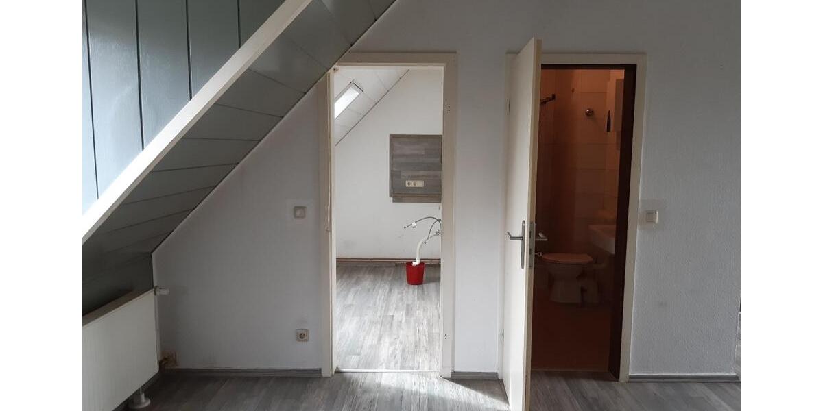 Dachgeschoßwohnung Oberhausen Biefang - 1 Zimmer, 39 m&sup2;, 383&euro; | Angebot:26518380